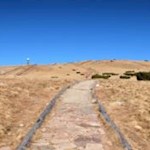 Auf eingefassten Wegen auf das Rittner Horn