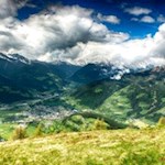 Auf-dem-aussichtsreichen-Saun-erschließen-sich-traumverlorene-Ausblicke