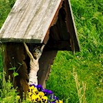 Der Bienenweg Rodeneck wird von Flurkreuzen geschmückt