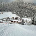 Die Rodelbahn endet direkt bei der Talstation