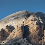 Accanto a noi si erge la possente Tofana di Rozes