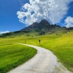 Peitlerwiesen am Fuße des Peitlerkofel