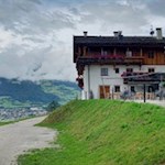 Neben Burg Sprechenstein lädt die Burgschenke Sprechenstein zur Einkehr