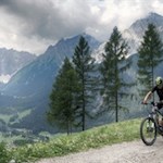 Mountainbiketour für konditionsstarke Biker auf den Helm