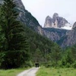 At first on leisurely paths to the Locatelli mountain hut at the Three Peaks of Lavaredo