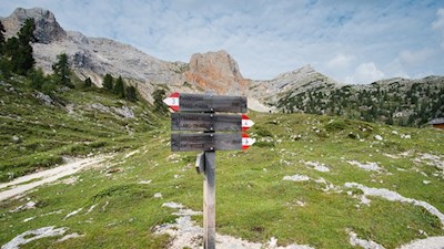 Von der Rossalm kann man beispielsweise zur Seekofelhütte weiterwandern