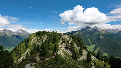 Die Rundwanderung vom Speikboden zum Kleinen Nock verlangt dem Wanderer ein wenig Schwindelfreiheit ab