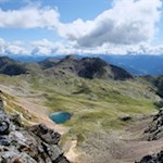 Unser Blick fällt auf den nunmehr tiefer liegenden Getrumsee und die Kassianspitze