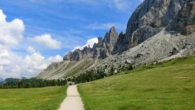 Vom Würzjoch um den Peitlerkofel