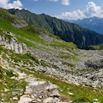 Durch steinbeschlagene Bergwiesen zur Chemnitzer Hütte