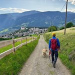 Malerisch präsentiert sich das Eisacktaler Dorf Lajen auf dem Rückweg