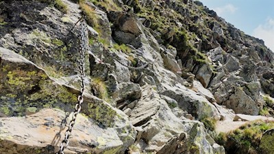 Gesicherte Passage auf dem Weg zur Eidechsspitze