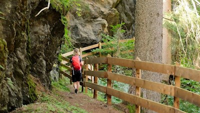 Durch die wildromantische Achenrainschlucht