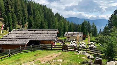 Puntleider Seealm unterhalb des Puntleider Sees