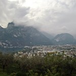 Blick auf Riva und den nördlichen Gardasee 