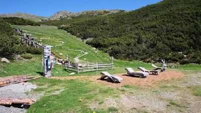 Sonnenliegen am Urlesteig