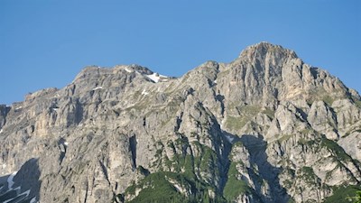 In Pflersch entdeckte Déodat Dolomieu das nach ihm benannte Dolomitgestein