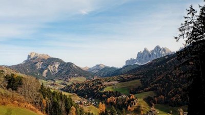 Blick-auf-die-Aferer-und-Villnösser-Geisler
