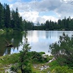 Der Puntleider See oberhalb der Puntleider Seealm ist ein besonderes Naturjuwel