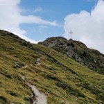 Die letzten Anstiegsmeter auf den friedvollen Schönbichl