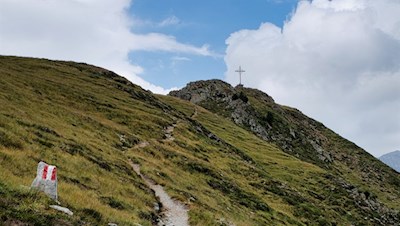 Die letzten Anstiegsmeter auf den friedvollen Schönbichl