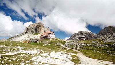 One of the most visited mountain huts: the Rifugio Locatelli mountain hut at the Three Peaks of Lavaredo