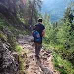 On the hiking trail no. 440 to Pian dei Menis