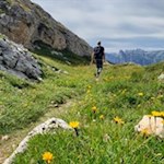 Im sanften Auf und Ab um den Settsass