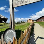 Bei der Roner Alm kann man auch E-Bikes aufladen