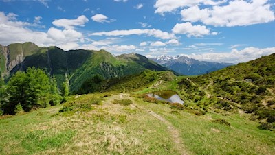 Vom Eggespitz führt der Wiesenweg Nr. 20 zurück nach Zösenberg