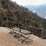 Auf der Guntschnapromenade laden einige Aussichtsbänke zum Genießen und Verweilen ein