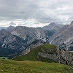 Bereits während des Anstiegs erschließen sich traumverlorene Ausblicke