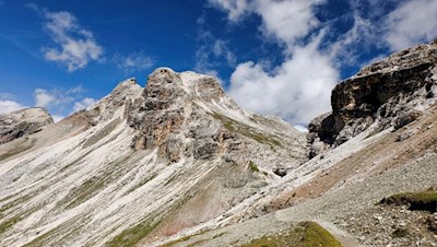 In weltverlorener Abgeschiedenheit auf die Puezspitze