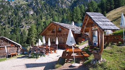 Die einladende Kaserill Alm