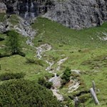 Zu Füßen der Drei Zinnen nimmt die Rienz ihren Anfang