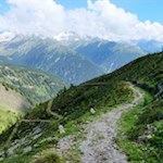 Rückwärtsgewandter Blick auf den Anstiegsweg zum Gorner Joch