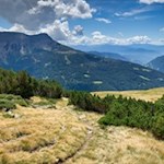 Neben uns erhebt sich der Villanderer Berg