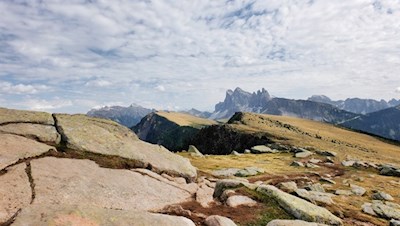 Gipfelblick von der Raschötz in Richtung Geislerspitzen