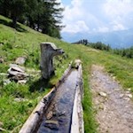 Ein Brunnen verheißt erfrischende Abkühlung