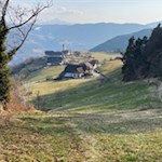 Von Siffian führt der Weg durch aussichtsreiche Wiesen nach Klobenstein zurück