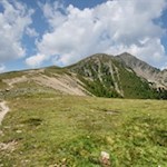 Zuletzt-folgt-der-Anstieg-über-die-langgezogene-Gipfelflanke-auf-die-Karspitze