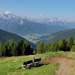 Aussichtsbank auf dem Weg zur Bonner Hütte
