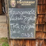 Die Heinzenalm wartet mit hausgemachten Gaumenfreuden auf