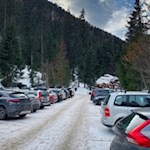 Die Winterwanderung zur Glatsch Alm beginnt in Zans