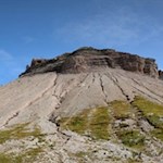 Der Rückweg führt am sandigen Col dala Soné vorbei