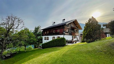 Neben dem Höhenkirchlein lädt der Mesnerhof zur Einkehr