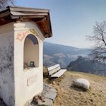 Bildstöcke säumen den Weg nach Pardell