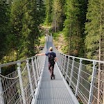 Hängebrücke am Karersee