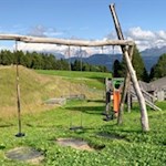 Schaukeln mit Aussicht bei der Gasser Hütte