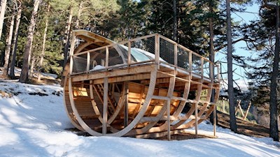 Kunstwerk auf dem Weg nach St. Jakob